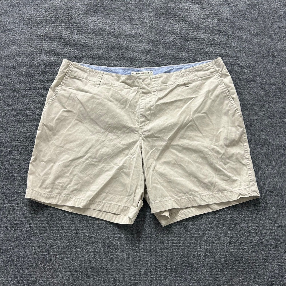 Tommy Hilfiger Shorts Womens Size 20 Beige Flat Front Cotton Chino Casual Short